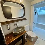 Modern 2br Loft In Historic Swiss 200m From Interlaken West شقة *
