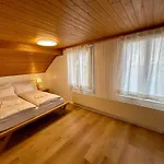 Modern 2br Loft In Historic Swiss 200m From Interlaken West Unterseen