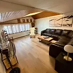 Modern 2br Loft In Historic Swiss 200m From Interlaken West شقة