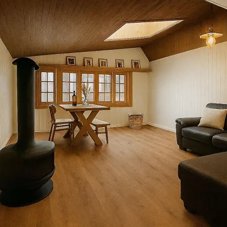 Modern Comfort Heritage 1673 *