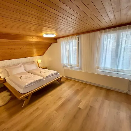 شقة Modern 2br Loft In Historic Swiss 200m From Interlaken West Unterseen