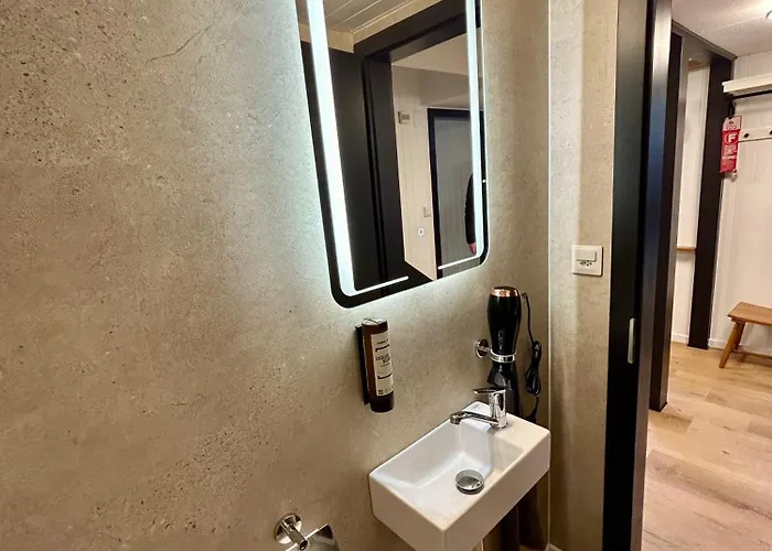 דירה Historic 1673 2br Alpine Loft Interlaken *
