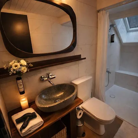 Modern 2br Loft In Historic Swiss 200m From Interlaken West Διαμέρισμα *