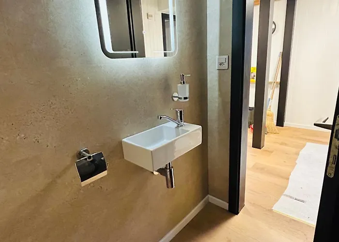 Historic 1673 2br Alpine Loft Interlaken * Unterseen