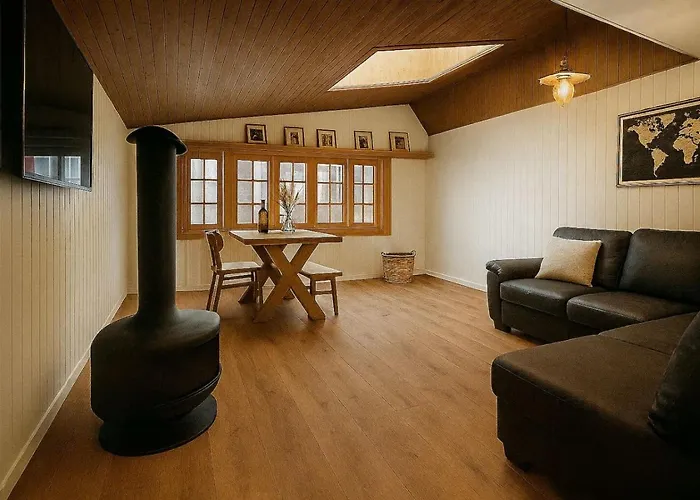 Modern Comfort Heritage 1673 *